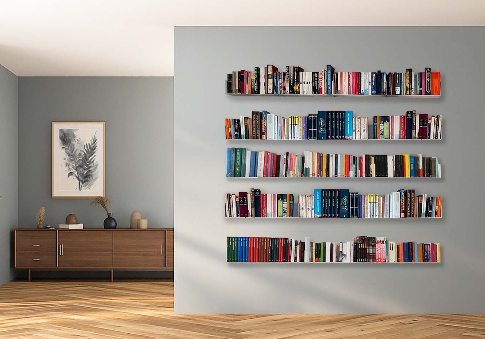 Grande bibliothèque murale blanche 60 x 15 cm, lot de 18 étagères installées dans un salon moderne avec livres rangés.