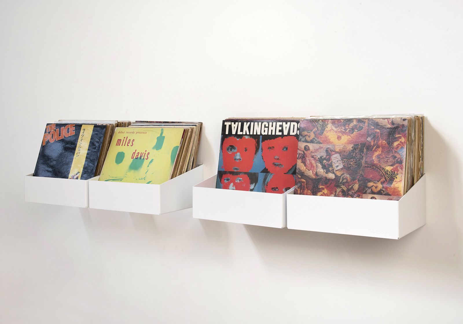 "TEEnyle" Record Storage Shelf - Set of 4